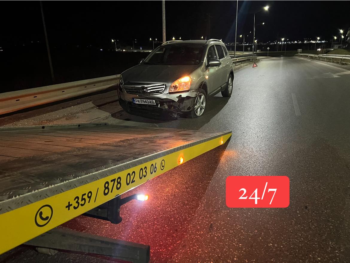 Транспортиране на аварирал бус до сервиз в София.